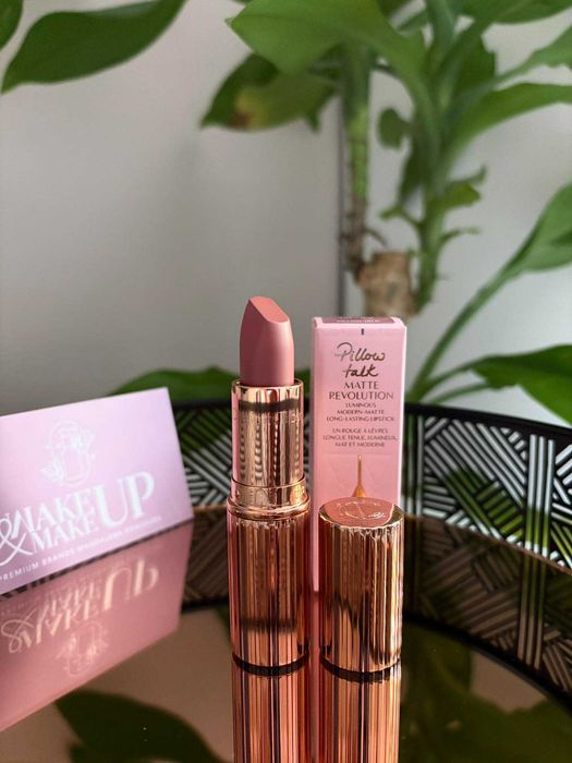 Charlotte Tilbury Pomadka Pillow Talk Matte Revolution