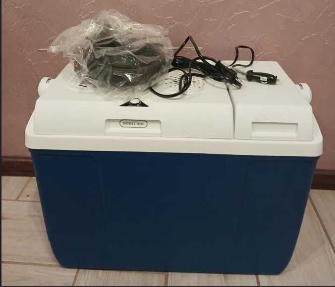 ПРОДАМ. MOBICOOL 38L. Термоелектричний охолоджувальний бокс / некомпресорний автохолодильник