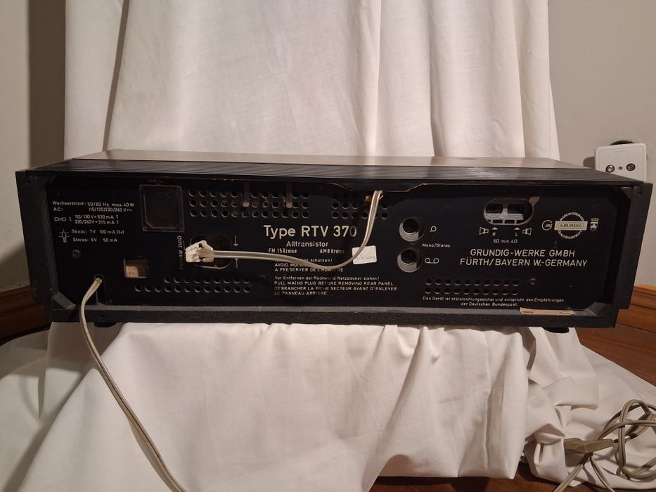 Rádio Vintage Blaupunkt RTV 370 FM Stereo - Alemanha - Anos 70