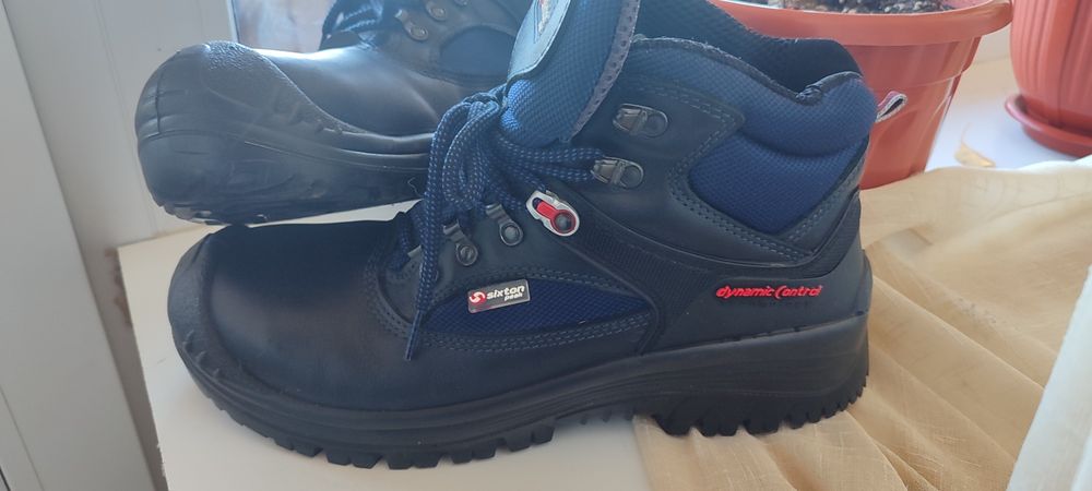 Ботінки робочі six ton