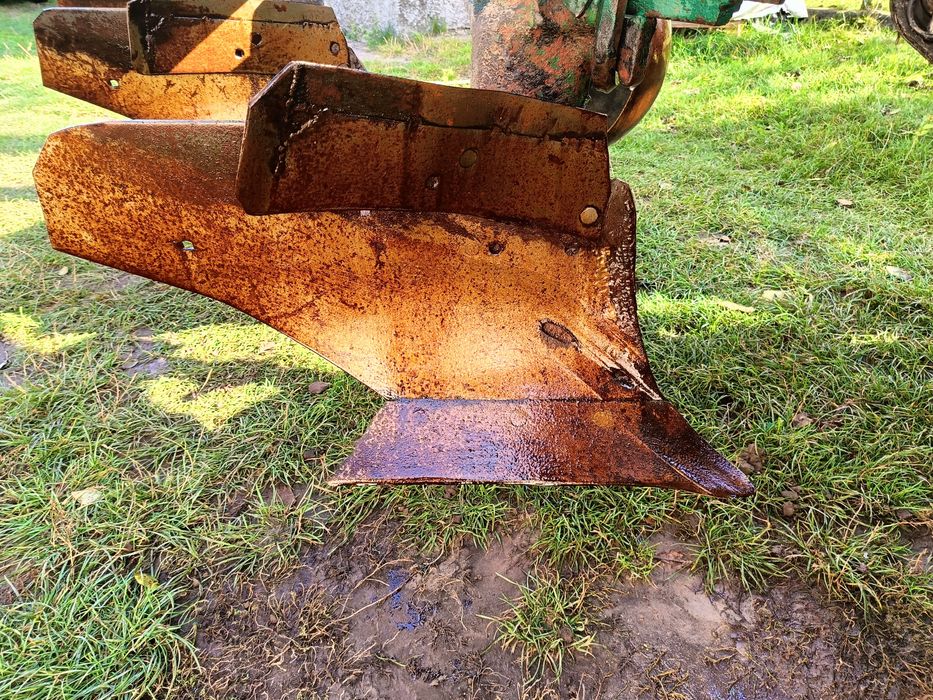 Продам Плуг ПЛН 3-35