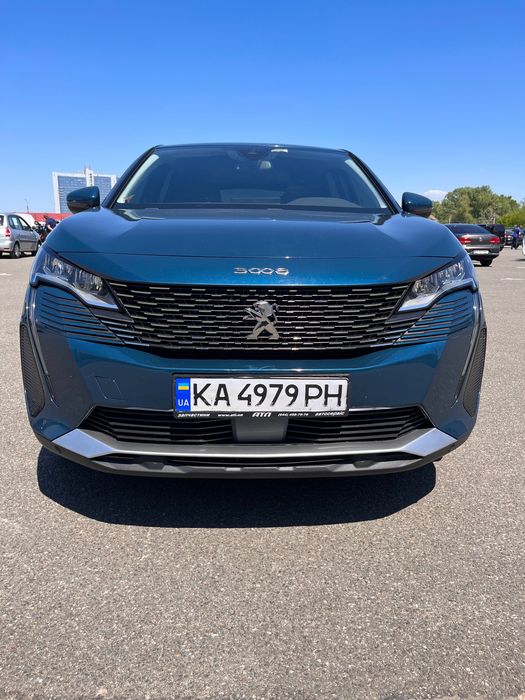 Продаю своє авто Peugeot 3008