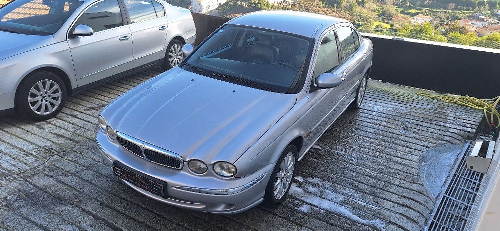 Jaguar x type 2.5 v6 200cv