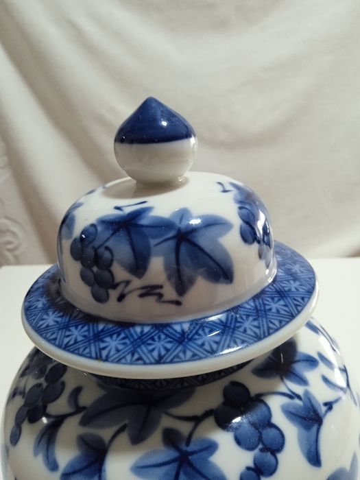 Ceramic Jar64862566969986122