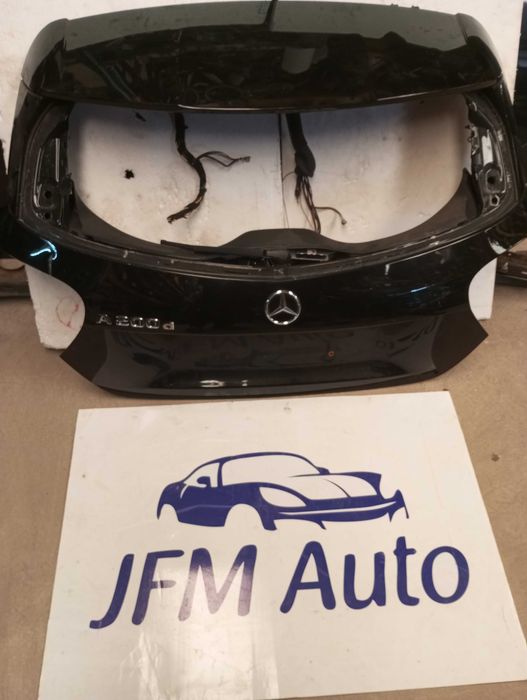 Tampa da Mala / Portão Traseiro Mercedes Classe A W176 (2012 - 2018)