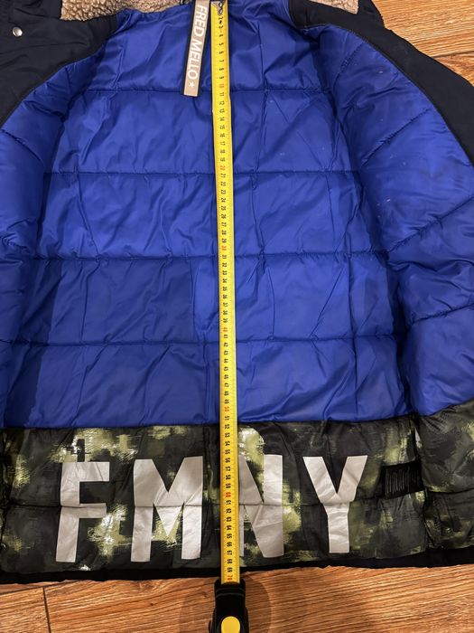 Куртка зимова.  Дитяча. В гарному стані.