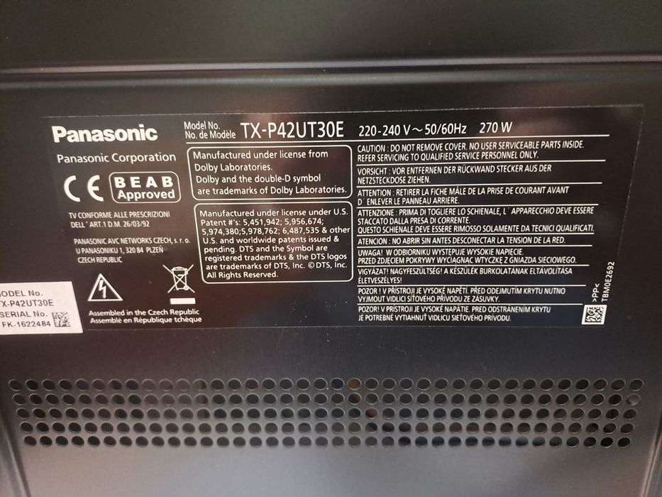 Телевізор PANASONIC TX-P42UT30E  42 дюйми