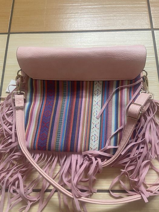 Torebka z frędzlami różowa