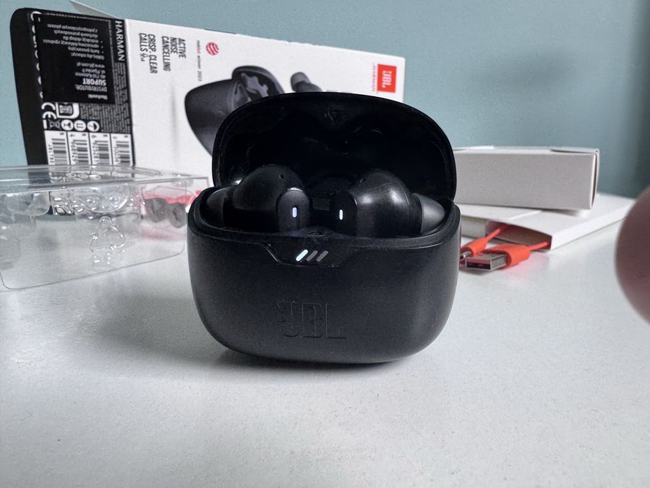 Słuchawki douszne JBL Tune Beam BT TSW