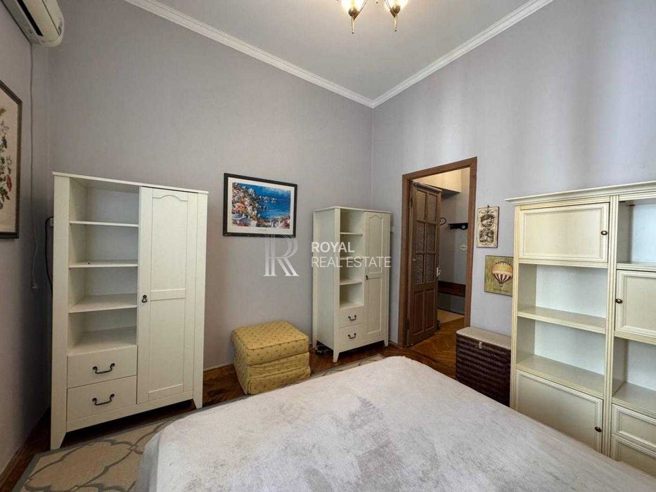 Apartment in Kyiv, Sobacha stezhka, Klov - More