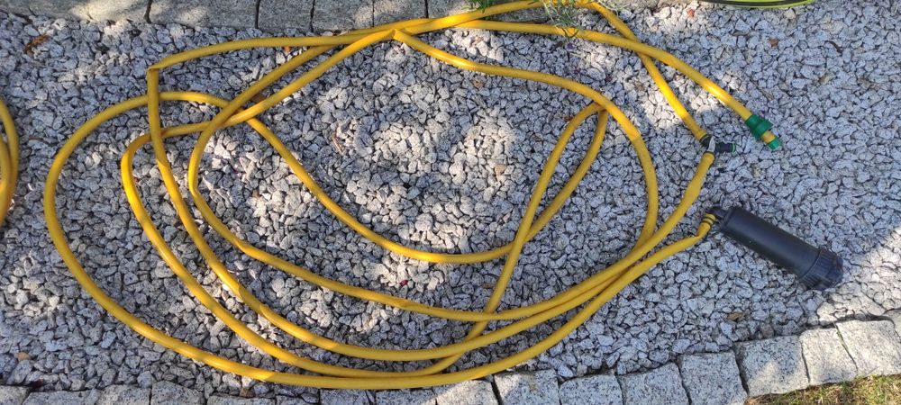 Węże ogrodowe 4 szt lacznie 36 m