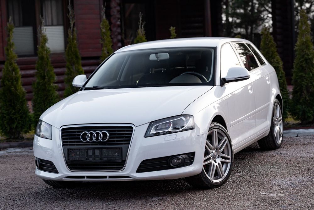Audi A3 Sportback 1.6MPI 102KM  BiXenon LED Klimatyzacja Sprowadzony Bezwypadkowy