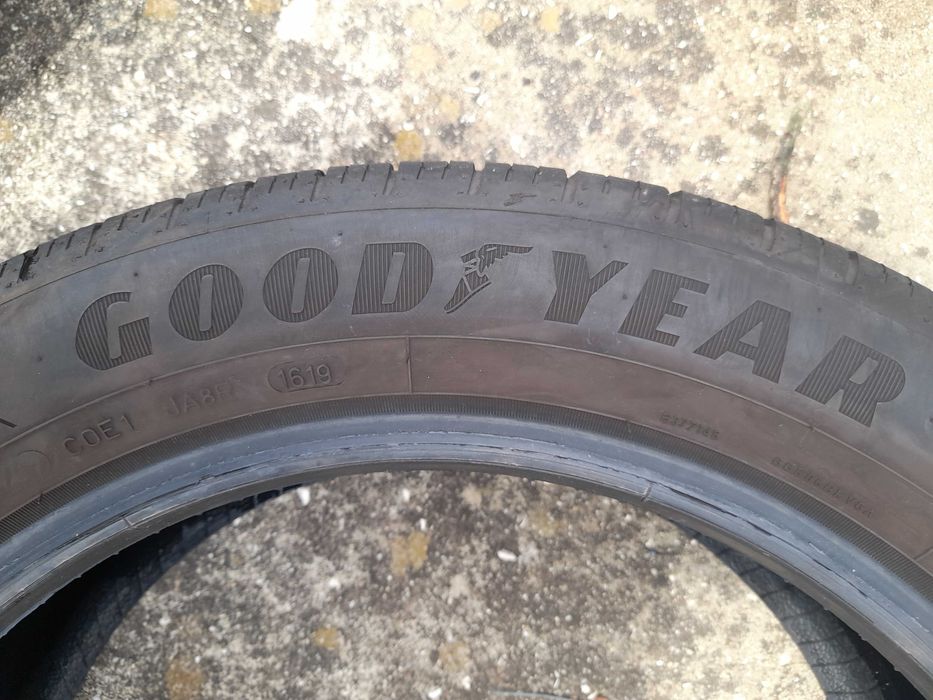 Pneus 205/55/17 em bom estado