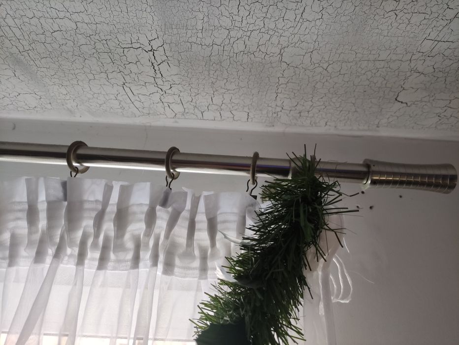 Karnisz srebrny na żabki 170cm.