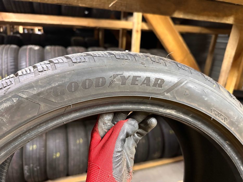 Шини зима 255/40R20 GOOD YEAR UltraGrip Perfomance 3 2шт 6,5+мм 23/24