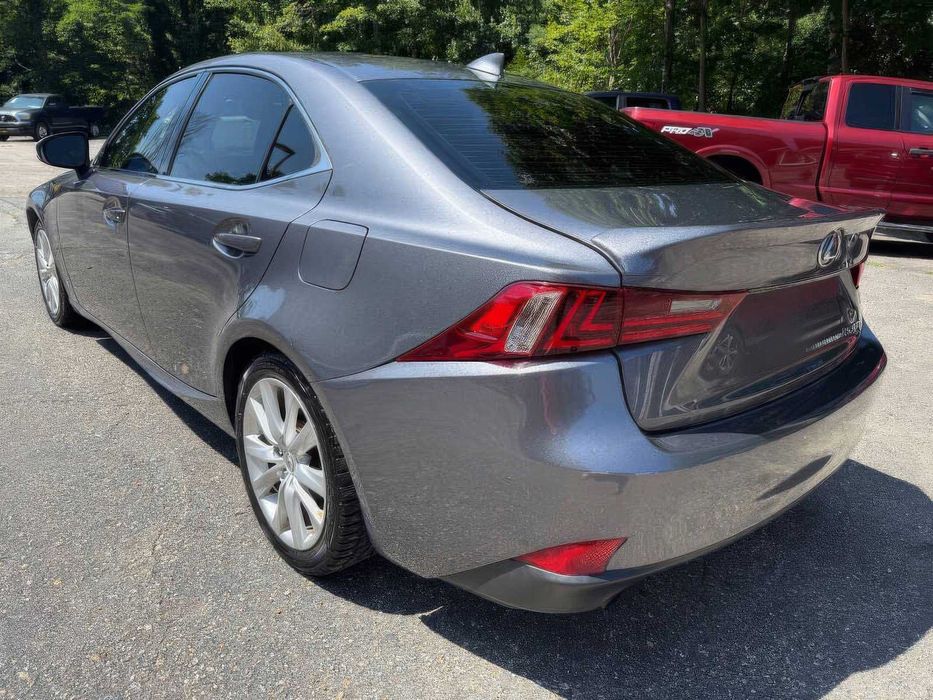 Lexus IS 300      2016