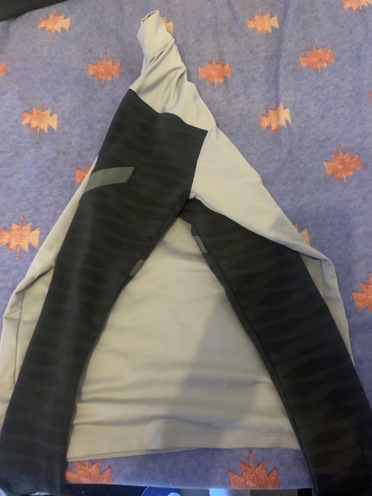 Impecáveis Half zipper