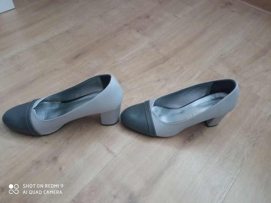 Buty damskie szare