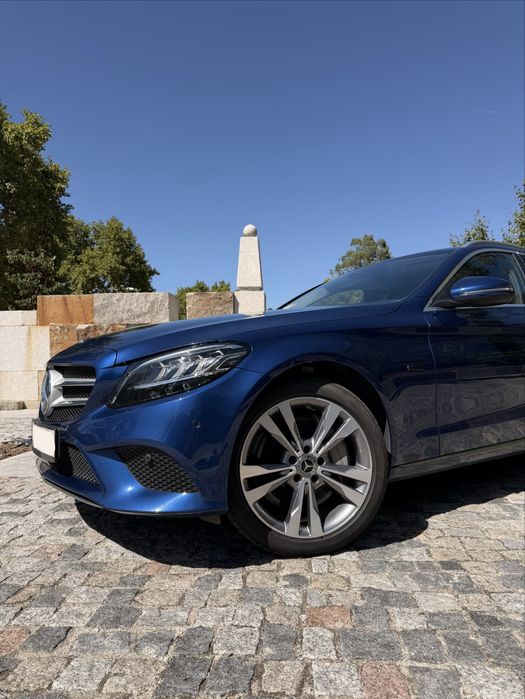 MERCEDES C300de Station Avantgarde 2020 — Sistema Burmester | Histórico Mercedes — photo 2