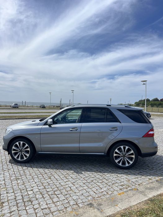 Mercedes-Benz ML 250 BlueTEC (2012) | 225.000 km | Histórico Mercedes | Como Novo