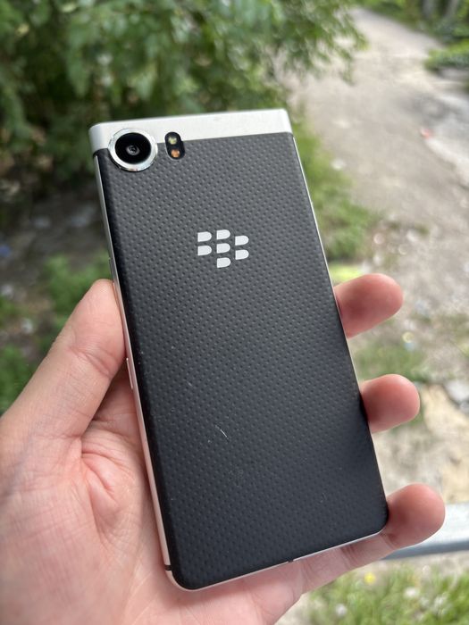BlackBerry Key One