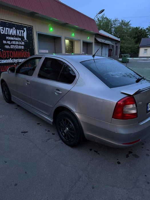 Продам авто Skoda Octavia a5 1.8 tsi  dsg7
