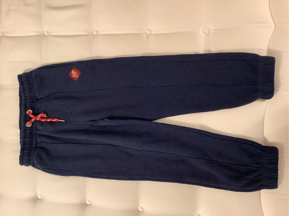 Spodnie i koszulki 128 cm