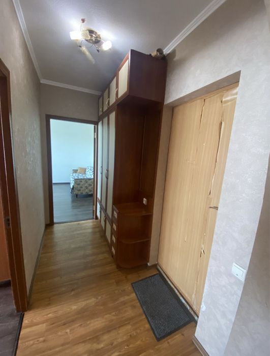 Продам 2-кімнатну квартиру. 10 мкрн. Лівий берег.