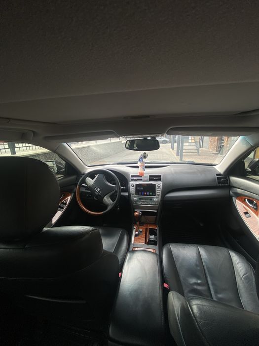 Продам Toyota Camry 3.5