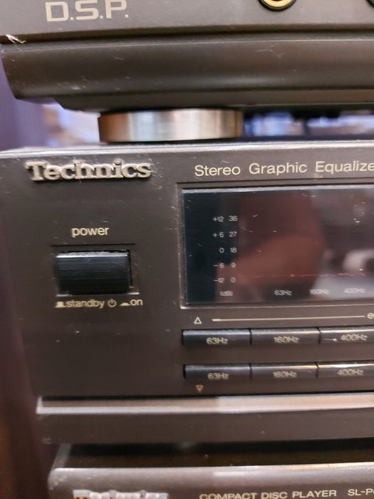 Sprzedam zmieniarkę płyt cd technics