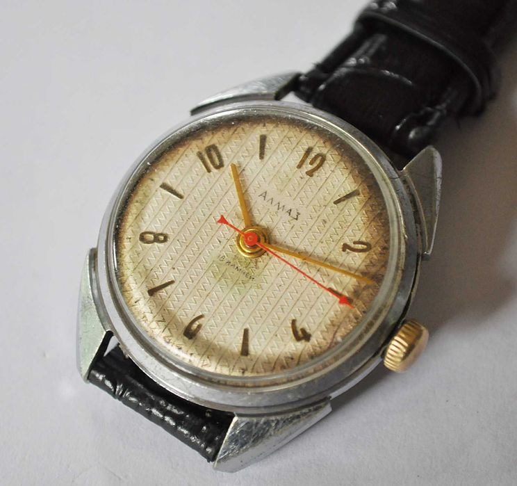 Niezły Ałmaz 18 kamieni