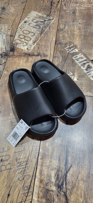 Czarne klapki męskie unisex damskie yeezy premium 41 40