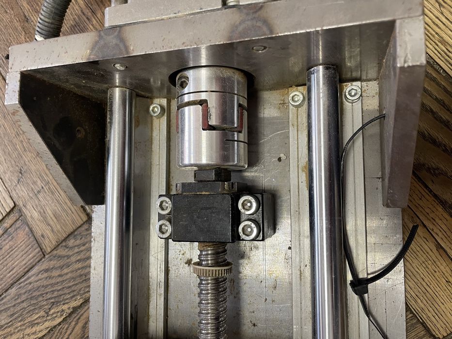 Линейная ось ЧПУ CNC с шаговым двигателем и направляющими, каретка