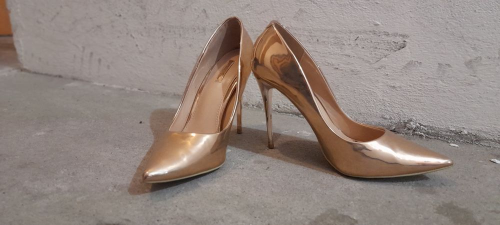 Deezee złote szpilki