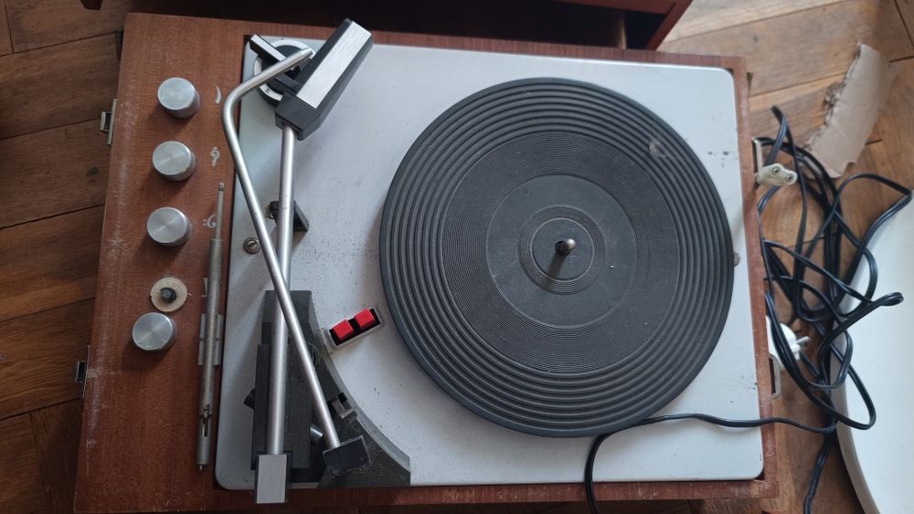 Adapter przenośny z głośnikami Unitra fonica wg 580f sprawny igła gram