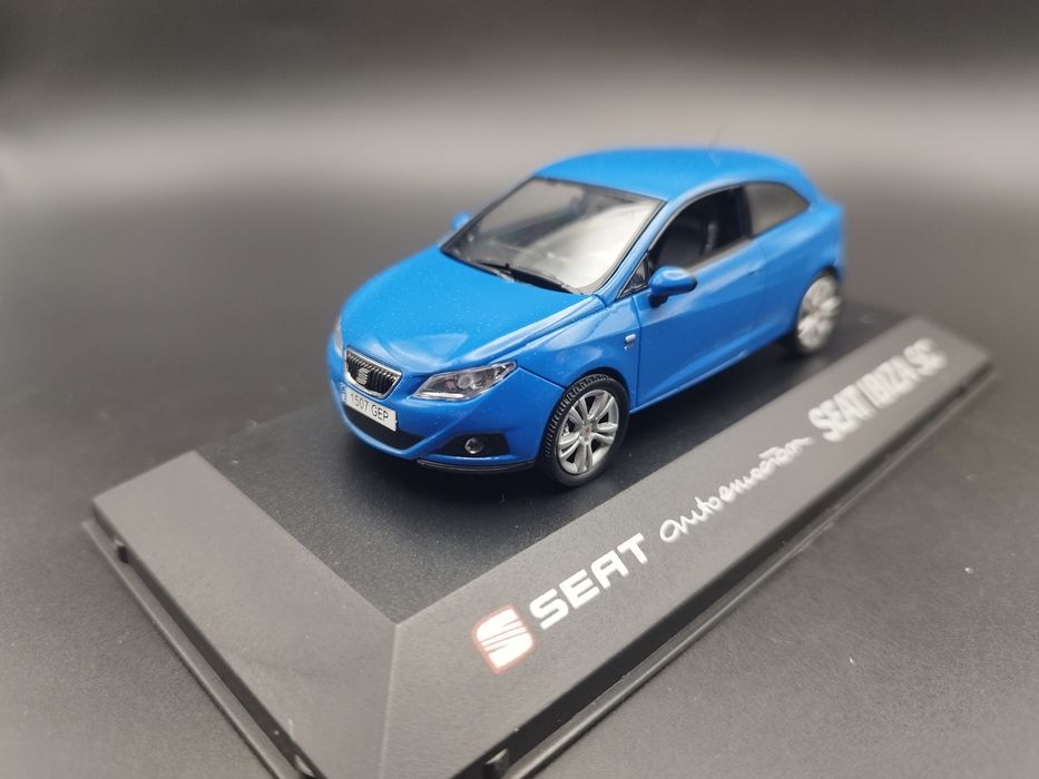 1:43 IXO Seat Ibiza SC Model Dealerski blue