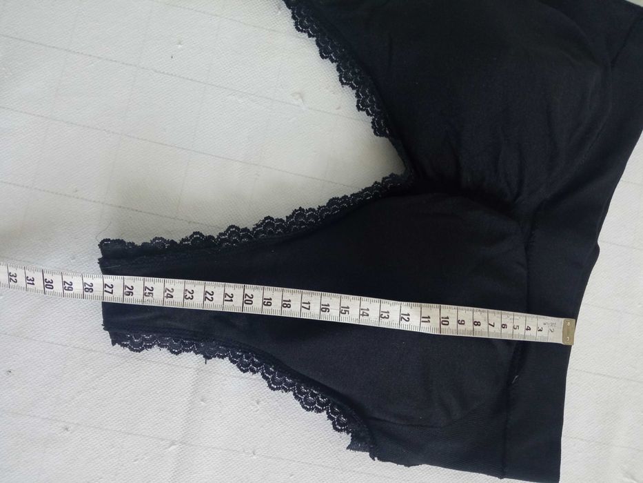 Sportowy top stanik czarny r M/38
