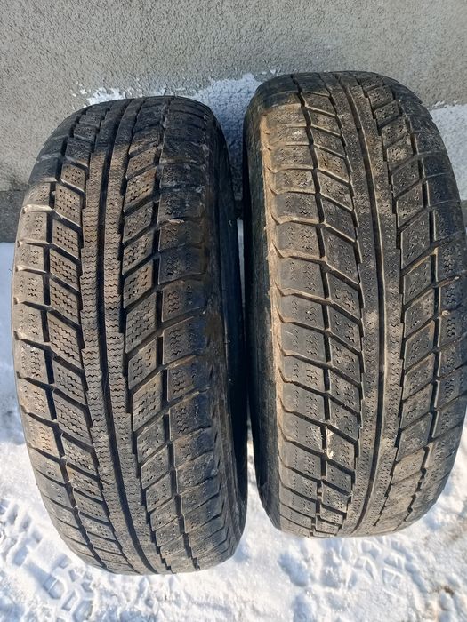 Продам дві шини стан відмінний Залишок протектора 90%