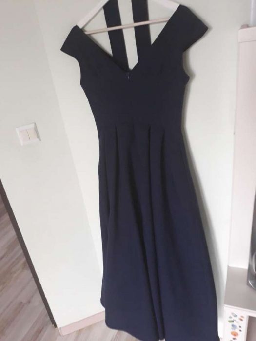 Sukienka długa granatowa r.38 elegancka