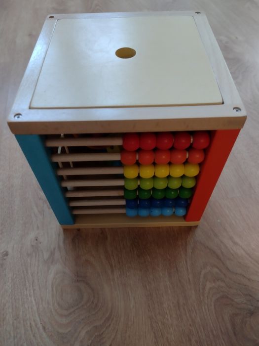 Drewniana kostka sensoryczna-  zabawka edukacyjna