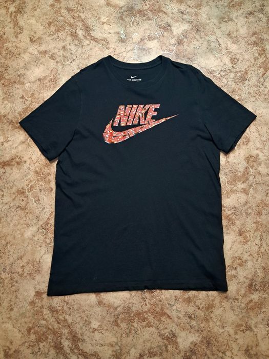 Оригинальная мужская спортивная футболка Nike M NSW SS TEE FUTURA SHOEBOX (big logo swoosh sb fc academy)