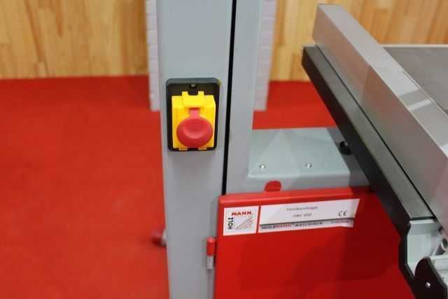 Стрічкова пила по дереву Holzmann HBS 400