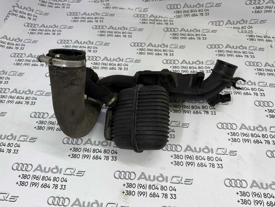 Шланг/патрубок інтеркулера интеркулера лівий  Audi A4 B8  A5 B8 Q5 B8