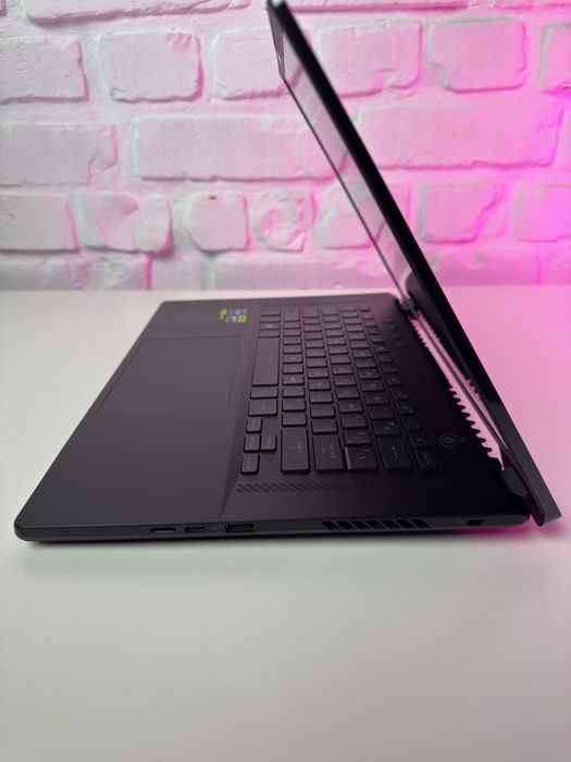 Zephyrus 16' QHD+ 240hz I9-13900H RTX 4070 32GB/1TB