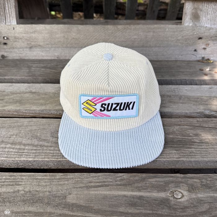 Вельветова кепка Suzuki SNAG