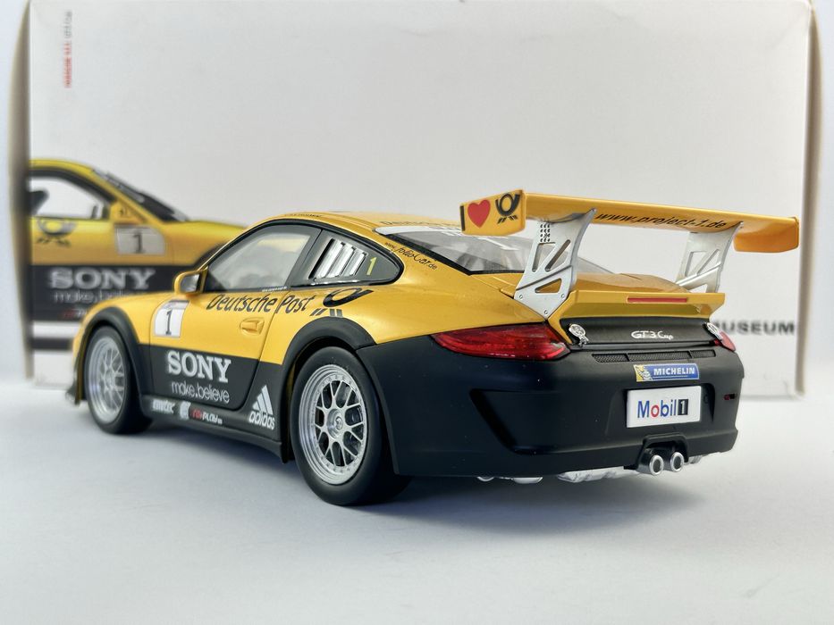 Porsche 911 Museum edition 1/18