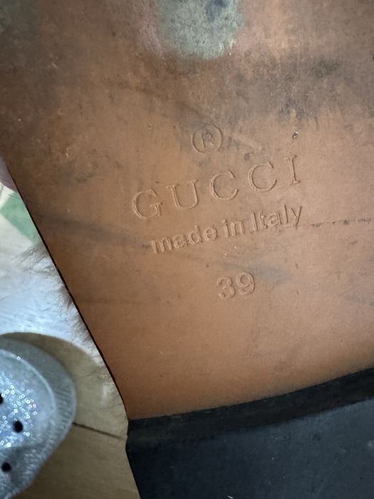 Klapki Gucci………….