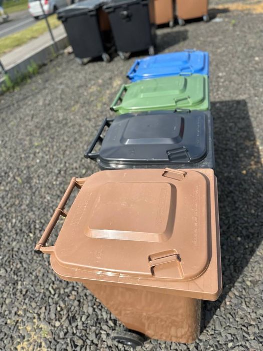 Сміттєвий контейнер / Бак для сміття WEBER 240 л