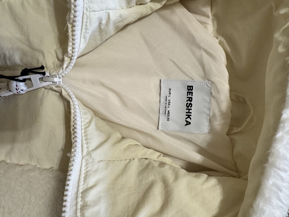 Курточка тедди bershka розмір Л
