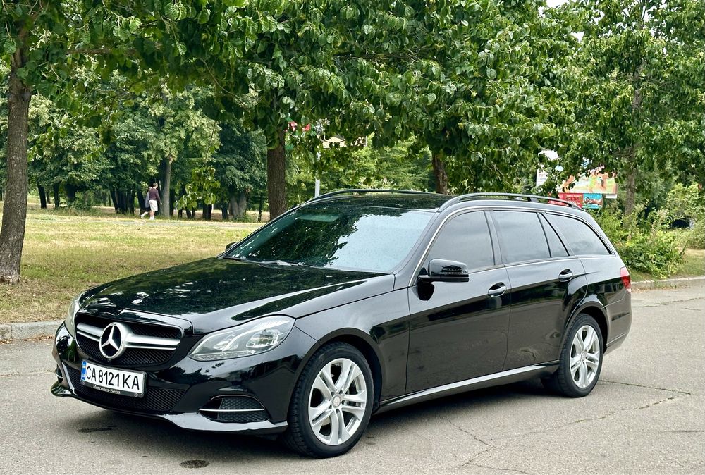 Mercedes Benz E200 w212 2011 рік 2.2 дизель